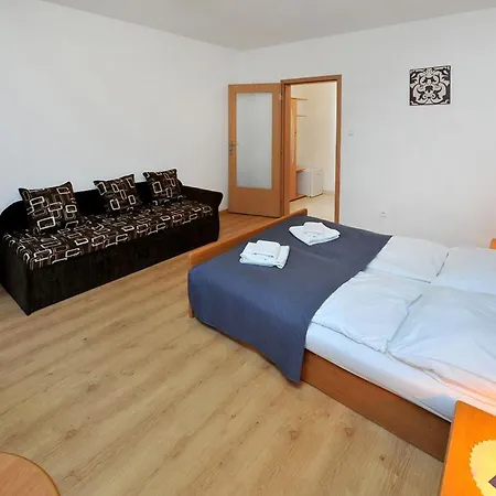 Tatransky Dom Casa de hóspedes 3*